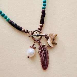 New Beautiful Boho Green Turquoise & Brown Coconut Shell Charm Choker Necklace